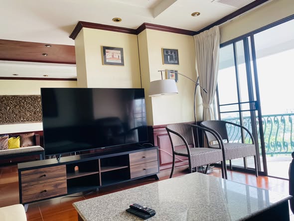living room of Hillside Plaza & Condotel 4