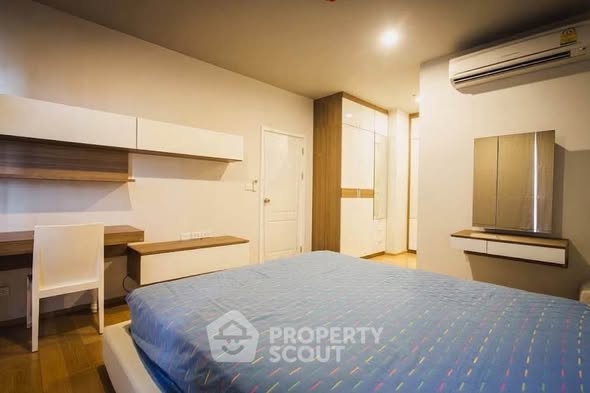 bedroom of Hive Sathorn