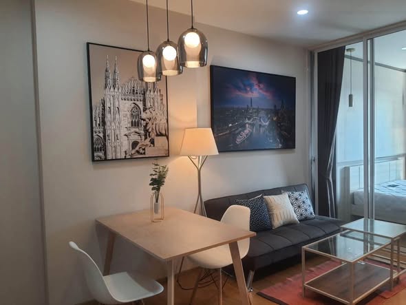bedroom and living room of Hive Sathorn