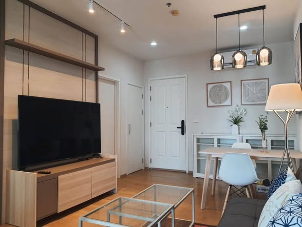 living room of Hive Sathorn