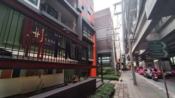 Hue Sukhumvit 62/3 Condominium