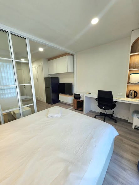 bedroom of i-House Laguna Garden RCA – Building A (Blue)