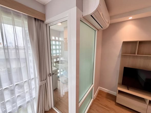 bedroom and room interior of I-House Rama9-Ekkamai Condominium
