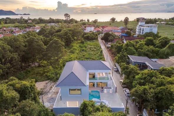 I-NINE Pool Villa