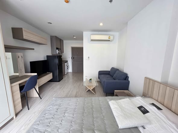 bedroom of Ideo Mobi Bangsue Grand Interchange