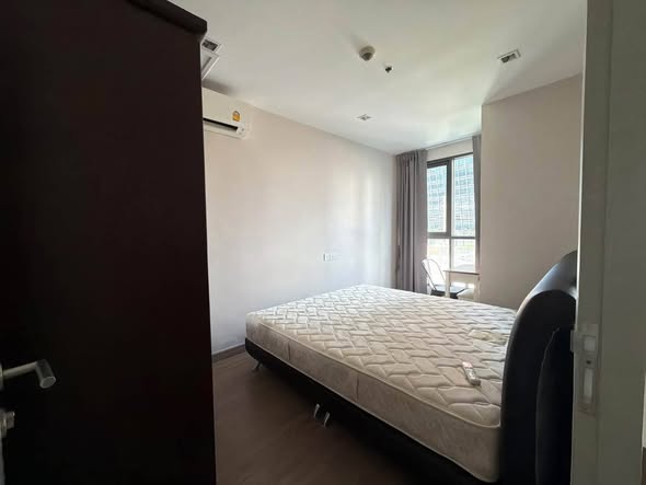 bedroom of Ideo Mobi Rama 9