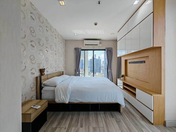bedroom of Ideo Mobi Rama 9
