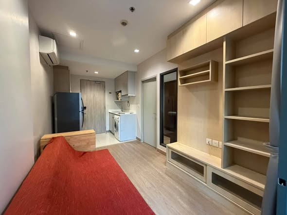 room interior of Ideo Mobi Rama 9