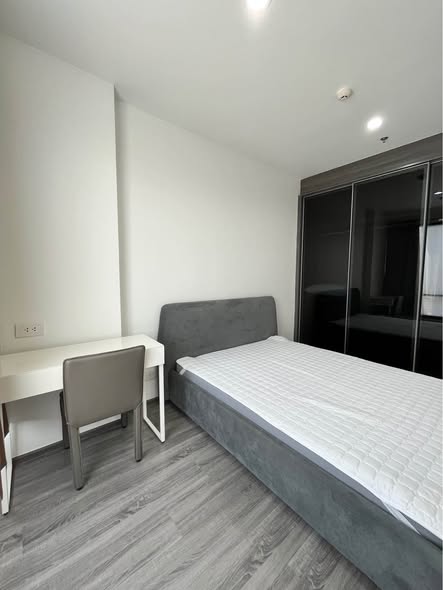 bedroom of Ideo Mobi Rang Nam