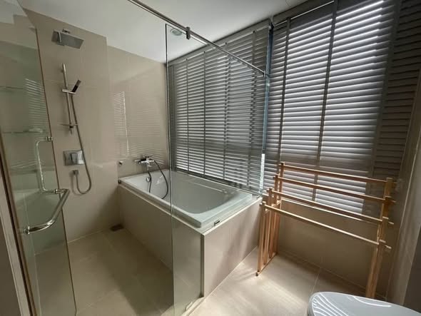bathroom of Ideo Mobi Sukhumvit 66