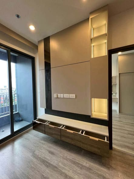 room interior of Ideo Mobi Sukhumvit 66