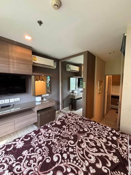 bedroom of Ideo Mobi Sukhumvit 81