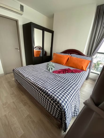 bedroom of Ideo Mobi Sukhumvit 81