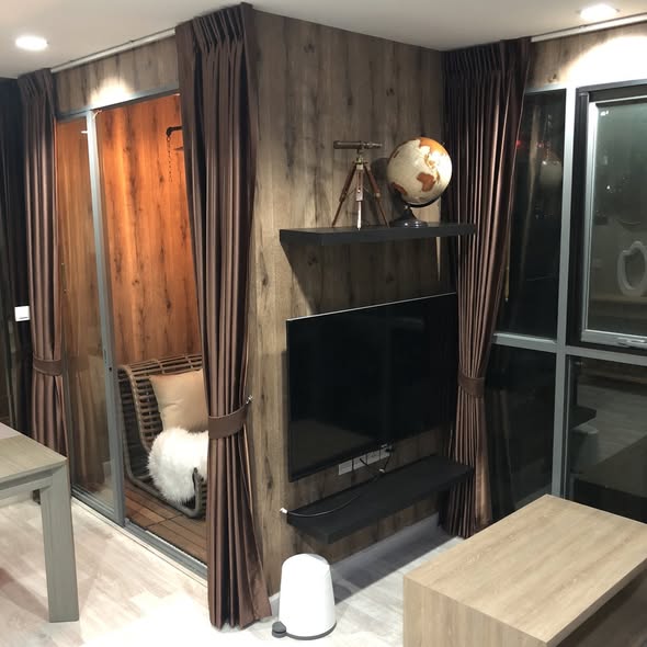 room interior of Ideo Mobi Sukhumvit 81