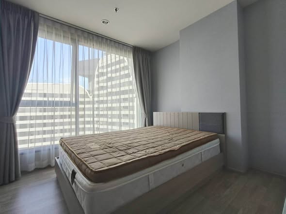 bedroom of Ideo Mobi Sukhumvit Eastpoint