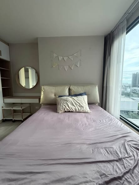 bedroom of Ideo Mobi Sukhumvit Eastpoint