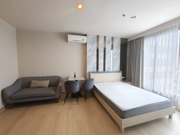 bedroom of Ideo Mobi Sukhumvit Eastpoint