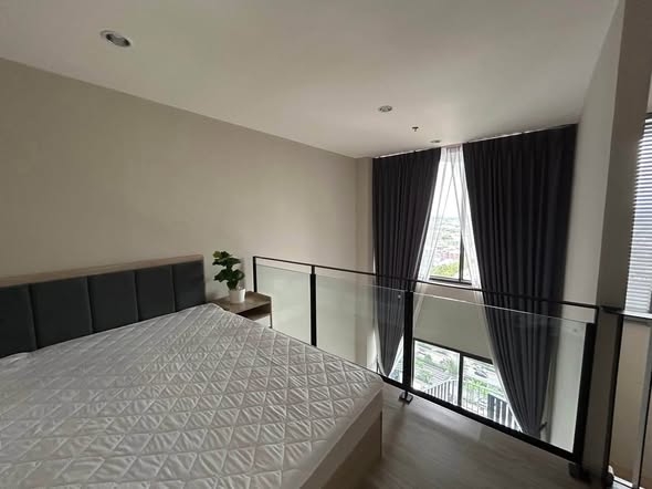bedroom and room interior of Ideo Mobi Sukhumvit Eastpoint