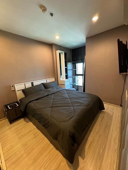 bedroom of Ideo Mobi Wongsawang Interchange