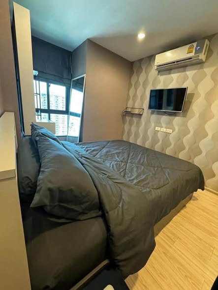 bedroom of Ideo Mobi Wongsawang Interchange