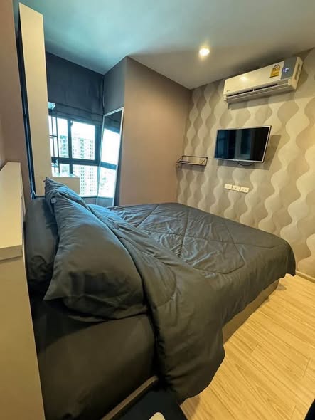 bedroom of Ideo Mobi Wongsawang Interchange