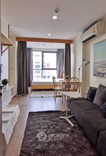 bedroom and living room of Ideo Q Chula-Samyan