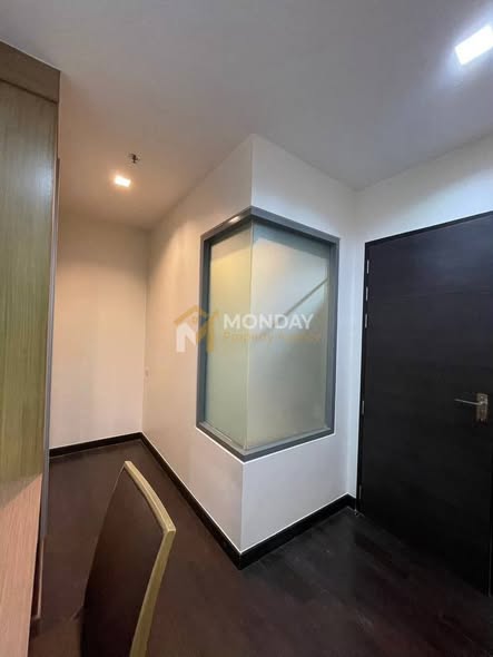 room interior of Ideo Q Phaya Thai