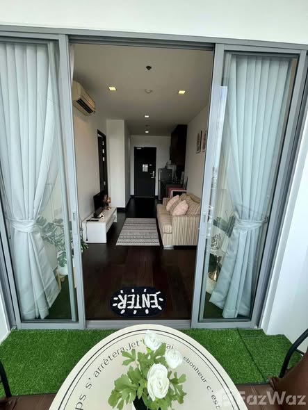 room interior of Ideo Q Phaya Thai