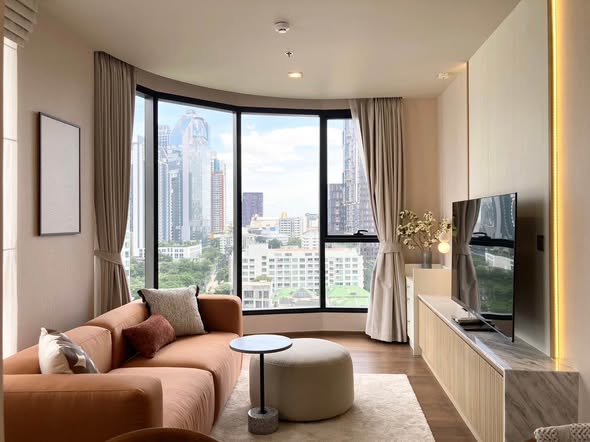 bedroom and living room of Ideo Q Sukhumvit 36