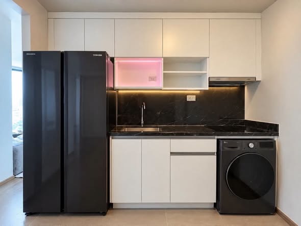 kitchen of Ideo Q Sukhumvit 36