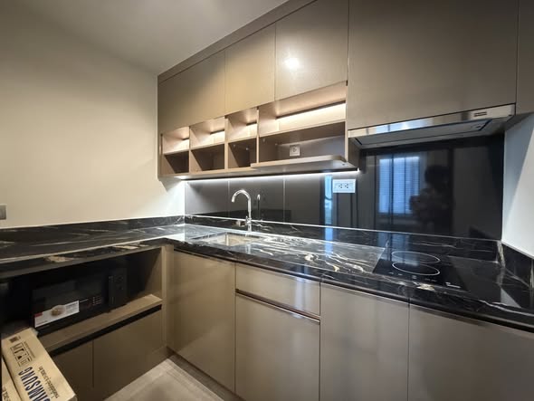 kitchen of Ideo Q Sukhumvit 36