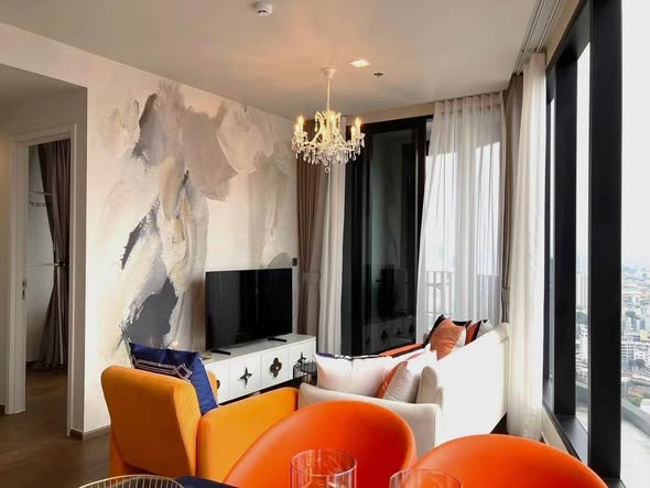 living room and bedroom of Ideo Q Sukhumvit 36