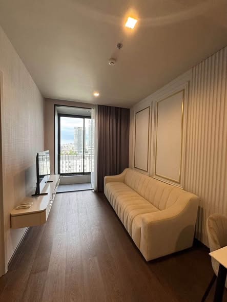 living room and bedroom of Ideo Q Sukhumvit 36