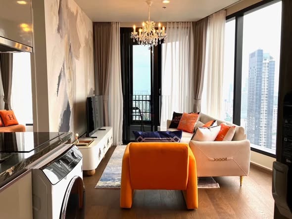 living room and bedroom of Ideo Q Sukhumvit 36