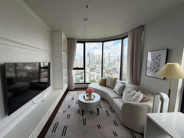 living room and bedroom of Ideo Q Sukhumvit 36