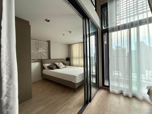 bedroom and room interior of IDEO Rama9 – Asoke