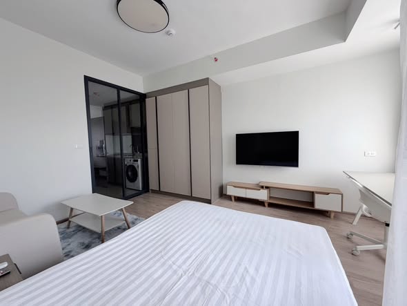 bedroom and room interior of IDEO Rama9 – Asoke