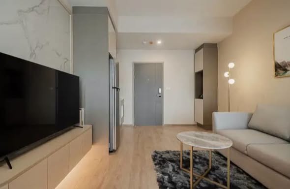 living room and bedroom of IDEO Rama9 – Asoke