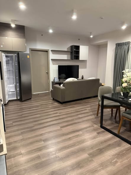 room interior of IDEO Rama9 – Asoke