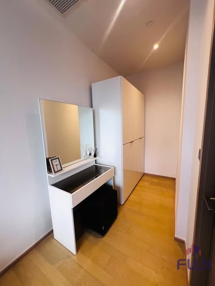 room interior and bathroom of IDEO Rama9 – Asoke