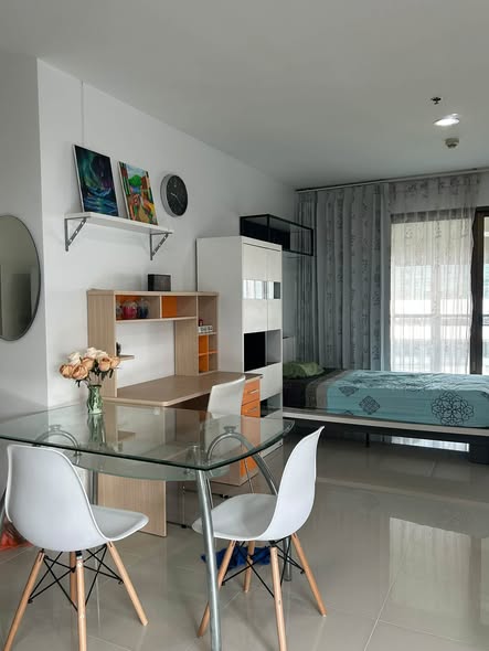 room interior of Ideo Sathon-Taksin