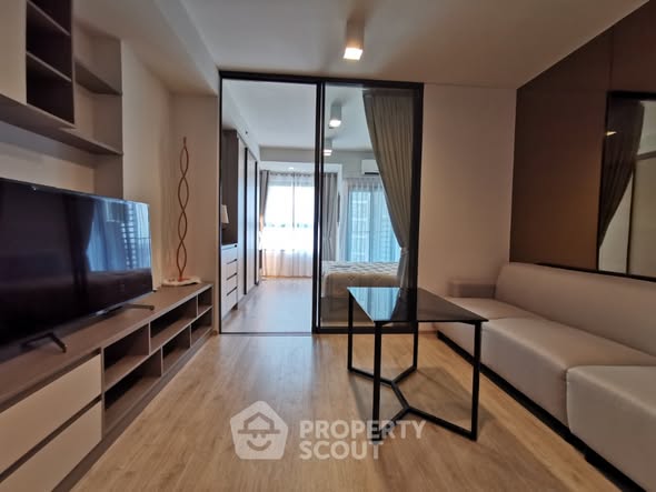bedroom of Ideo Sathon-Wongwian Yai
