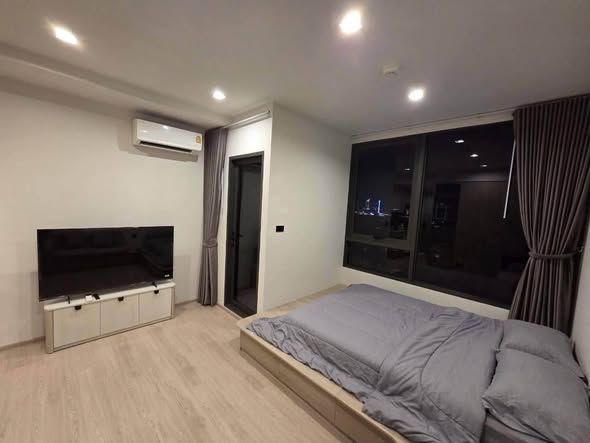 bedroom of Ideo Sathon-Wongwian Yai