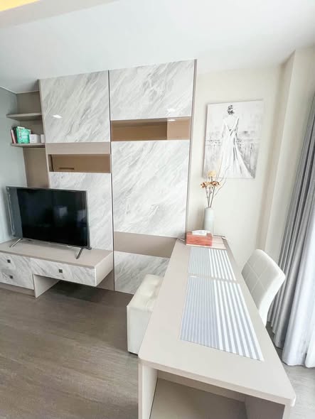 living room and room interior of Ideo Sukhumvit 93