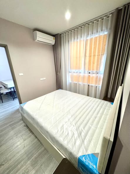 bedroom and room interior of IDEO Sukhumvit Rama 4 ไอดีโอ สุขุมวิท-พระราม 4
