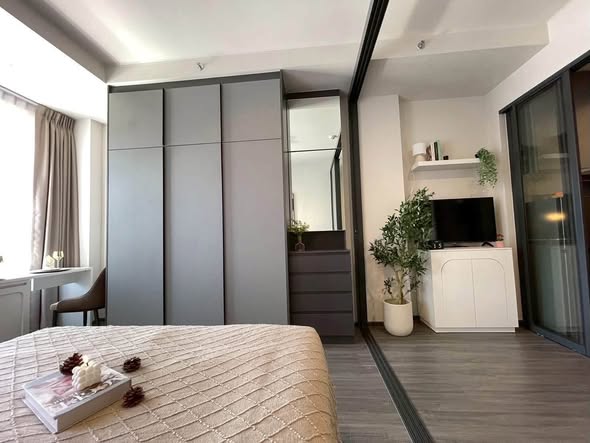 bedroom and room interior of IDEO Sukhumvit Rama 4 ไอดีโอ สุขุมวิท-พระราม 4