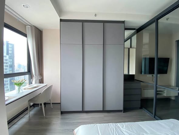 bedroom and room interior of IDEO Sukhumvit Rama 4 ไอดีโอ สุขุมวิท-พระราม 4