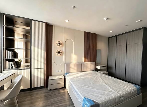 bedroom and room interior of IDEO Sukhumvit Rama 4 ไอดีโอ สุขุมวิท-พระราม 4