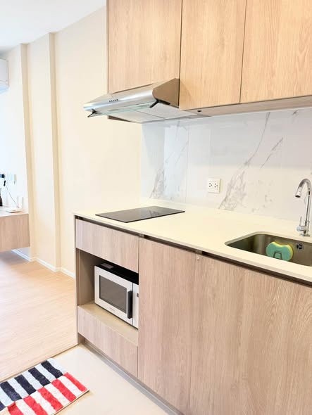 kitchen of IKON SUKHUMVIT 77 CONDOMINIUM