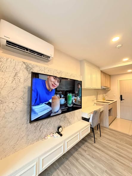 living room of IKON SUKHUMVIT 77 CONDOMINIUM